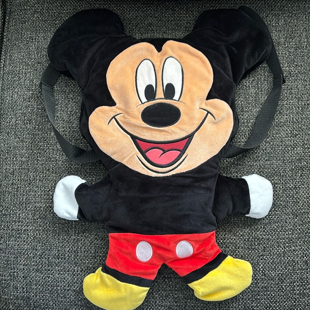 DISNEY’S MICKEY MOUSE VELOUR BACKPACK WITH 12 STUFFED CHARACTERS